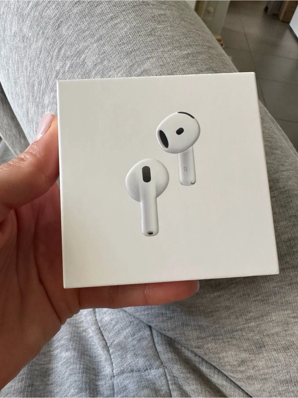 Apple White True Wireless Earbuds with Charging Case